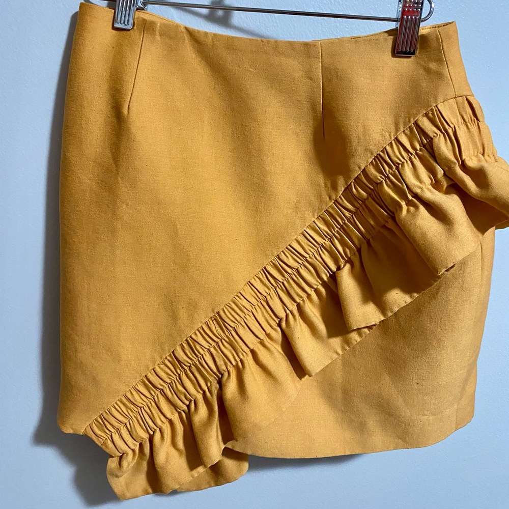 Mid Rise Ruffle Mini Pencil Skirt - Picture 2 of 4